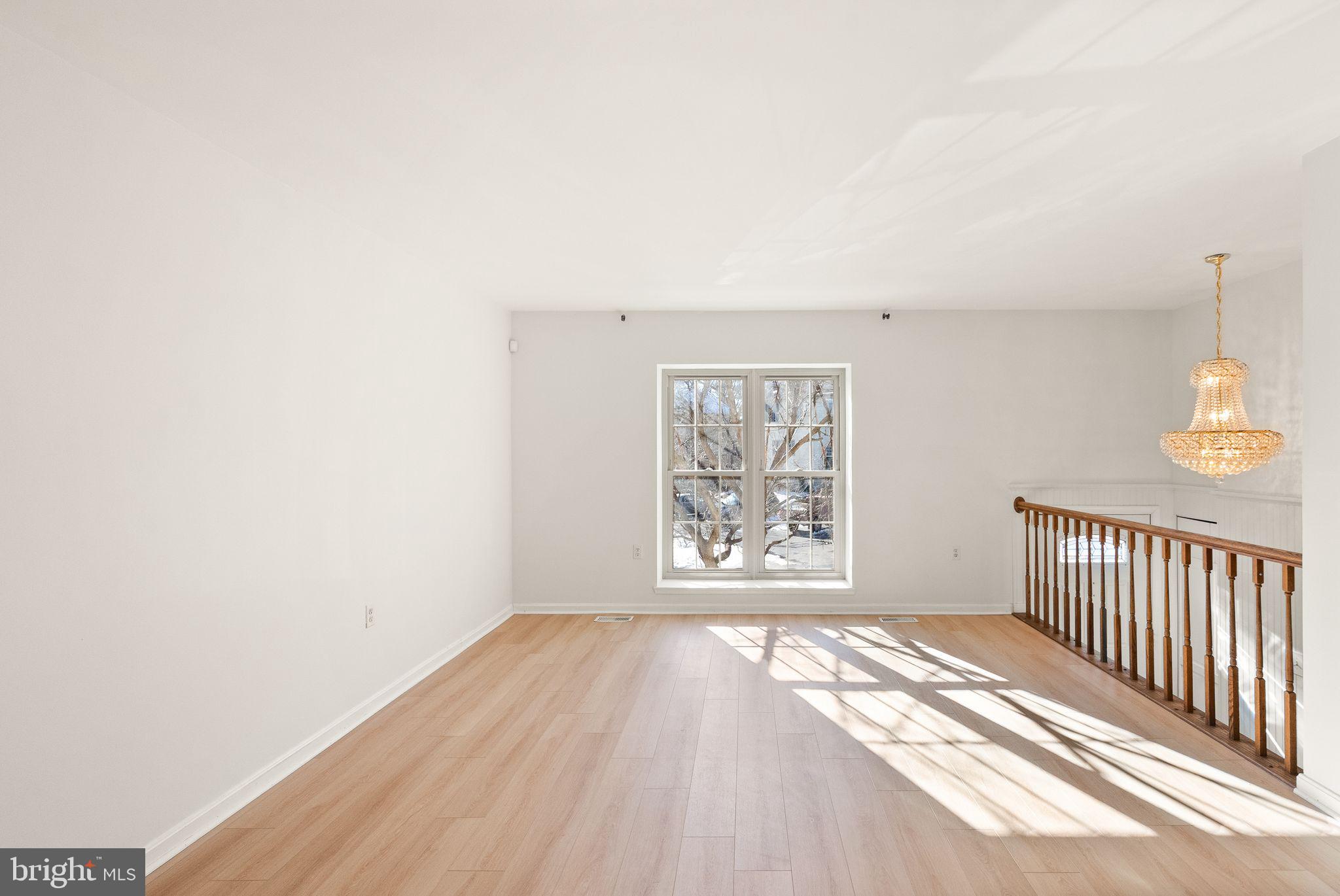 7829 MOUNT WOODLEY PLACE