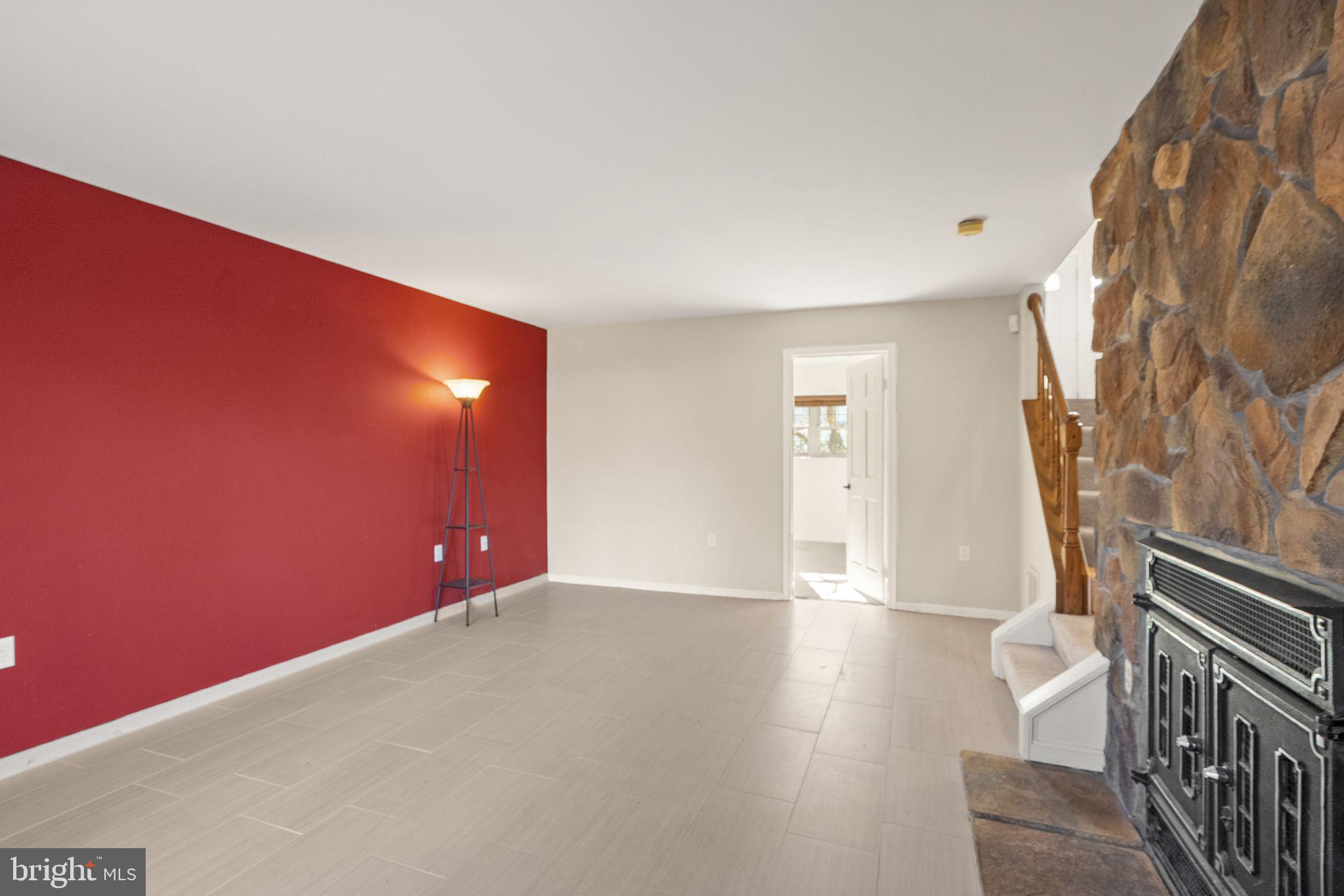 7829 MOUNT WOODLEY PLACE