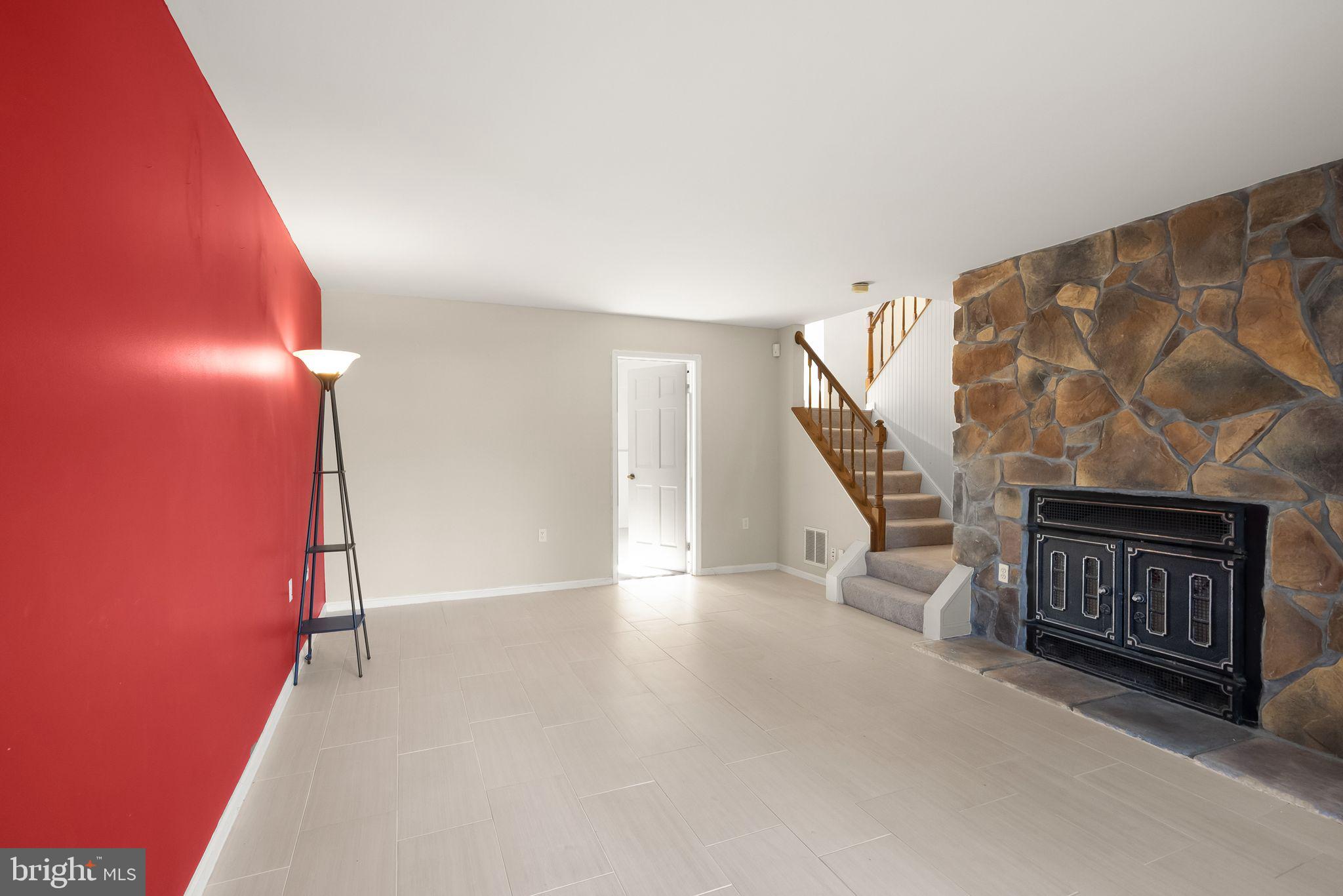 7829 MOUNT WOODLEY PLACE