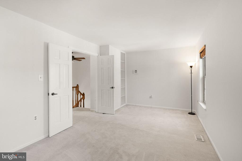 7829 MOUNT WOODLEY PLACE