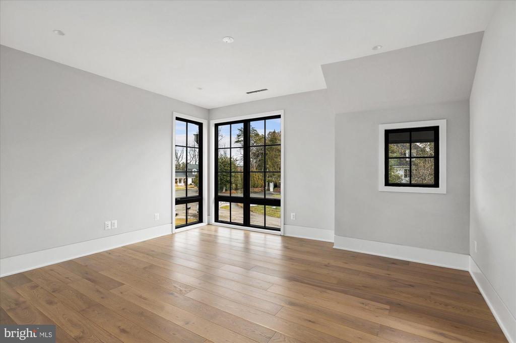 1306 BALLANTRAE COURT
