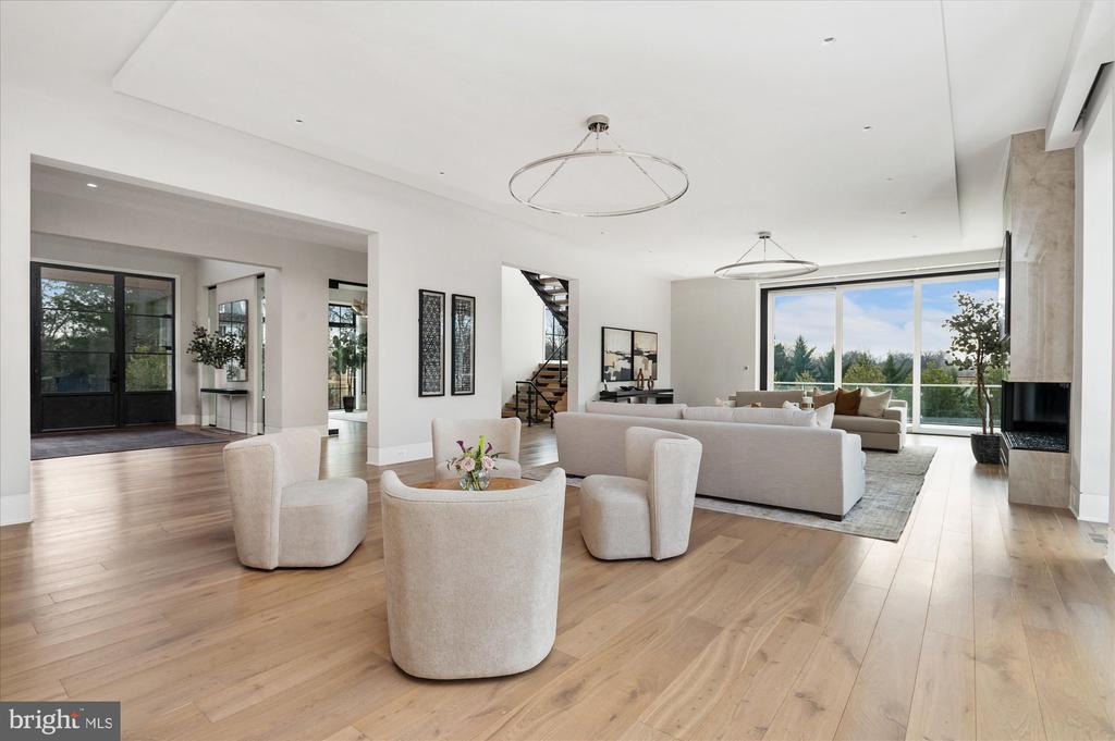 1306 BALLANTRAE COURT