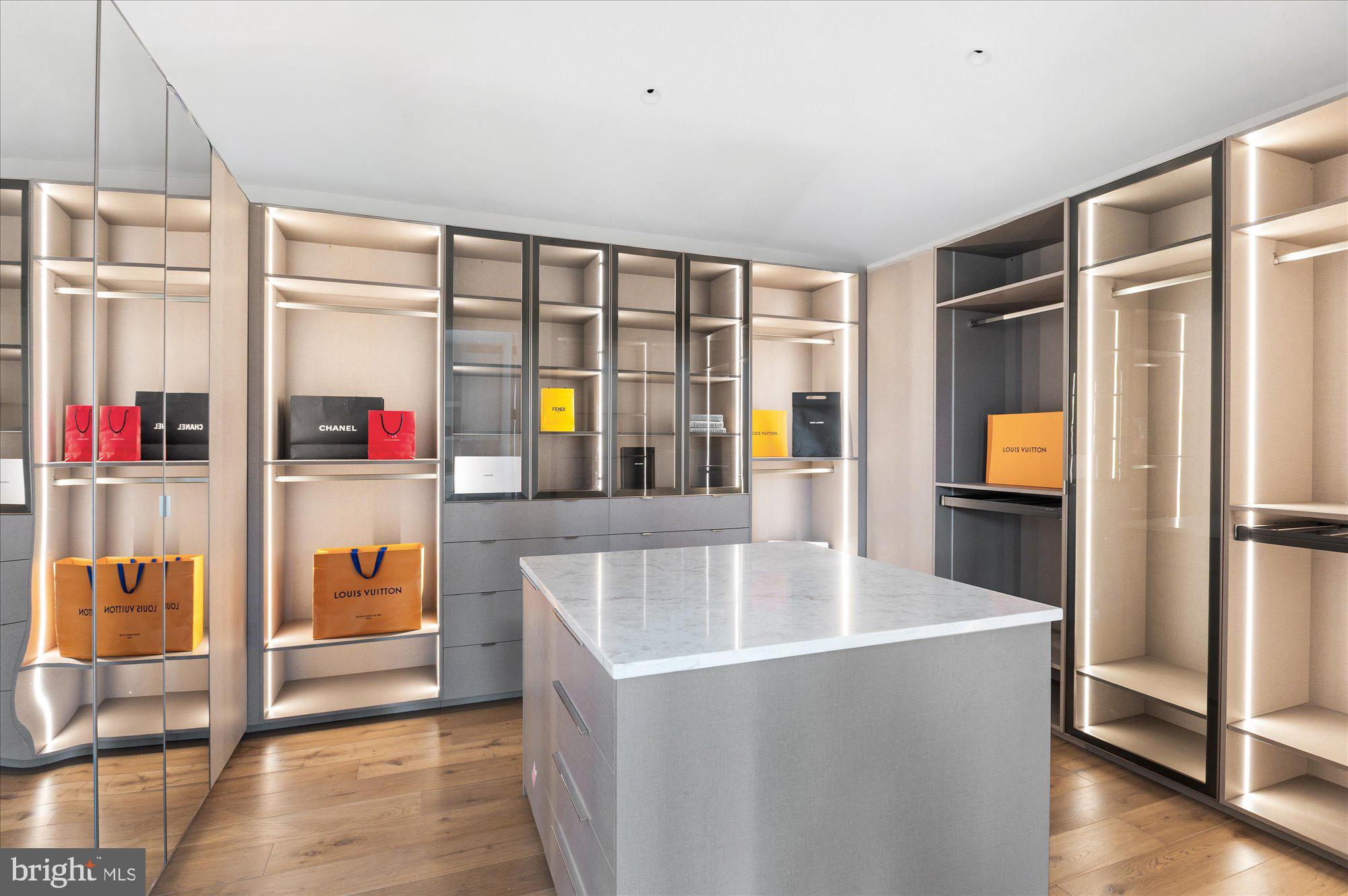 1306 BALLANTRAE COURT