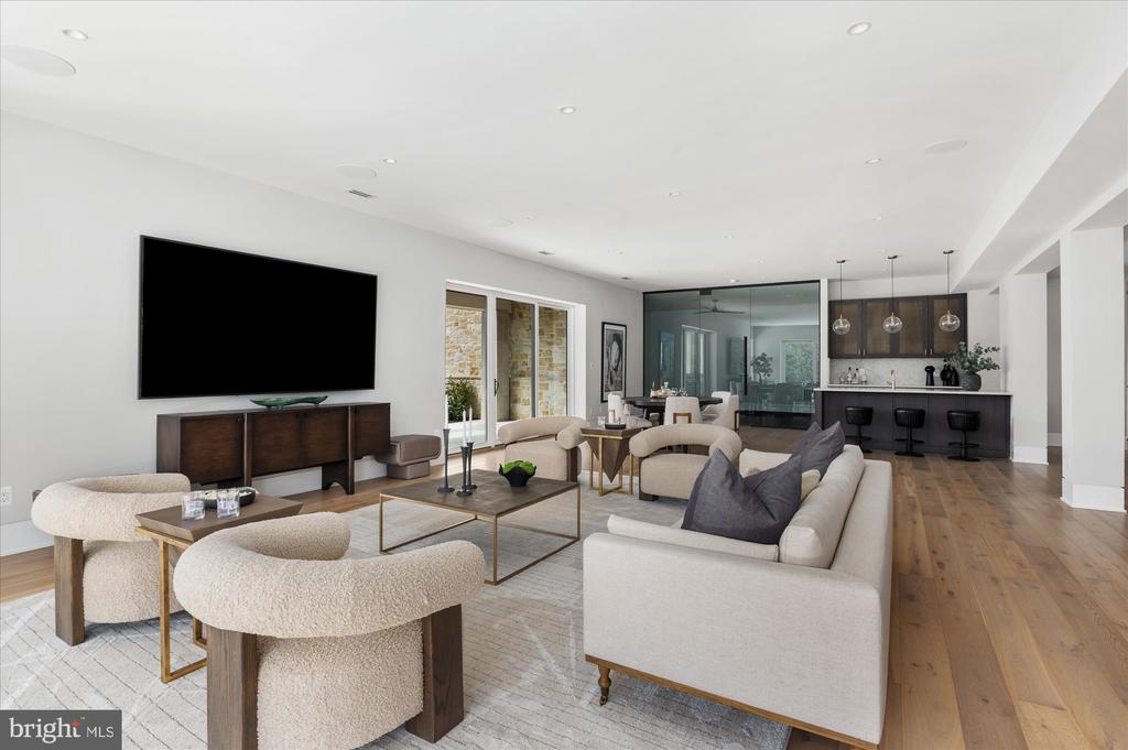 1306 BALLANTRAE COURT