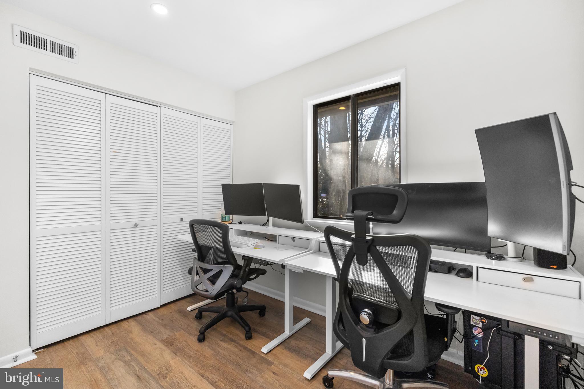 2320 EMERALD HEIGHTS COURT