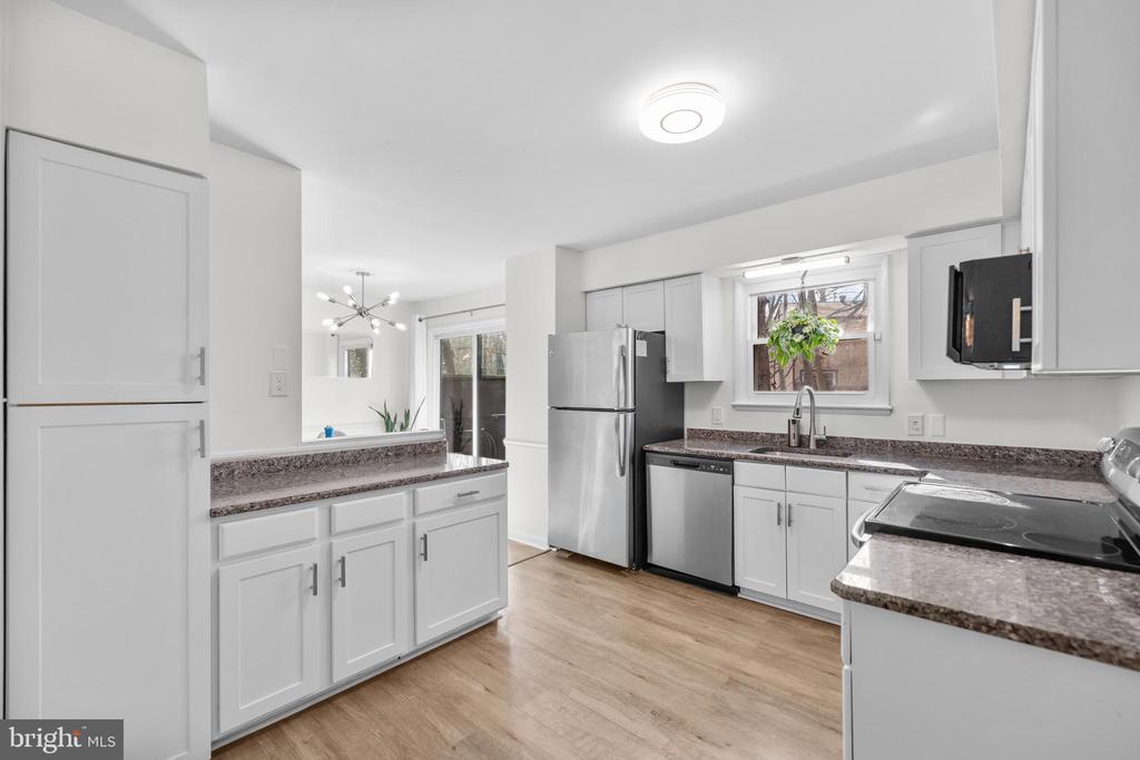 2320 EMERALD HEIGHTS COURT