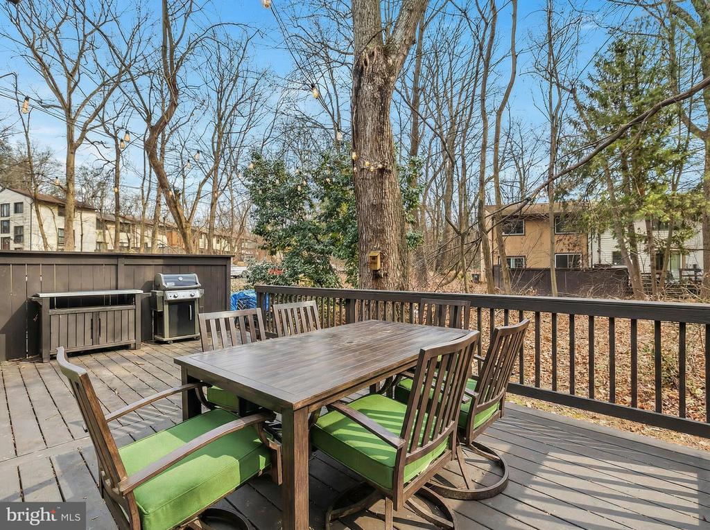 2320 EMERALD HEIGHTS COURT