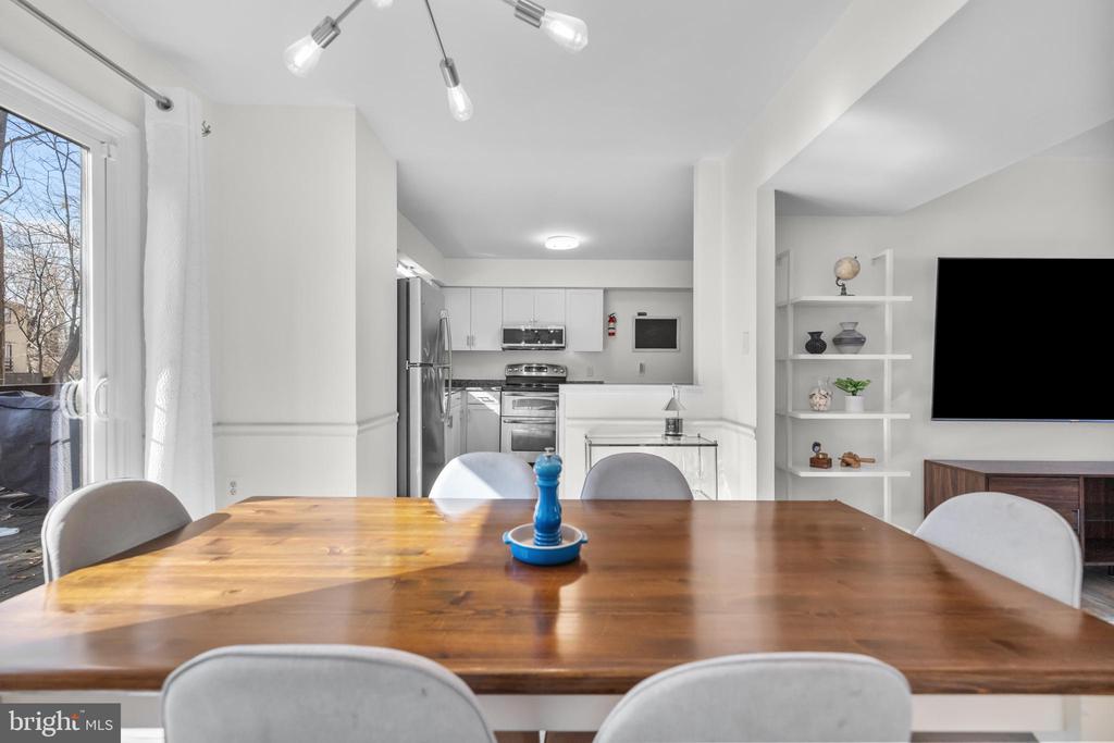 2320 EMERALD HEIGHTS COURT