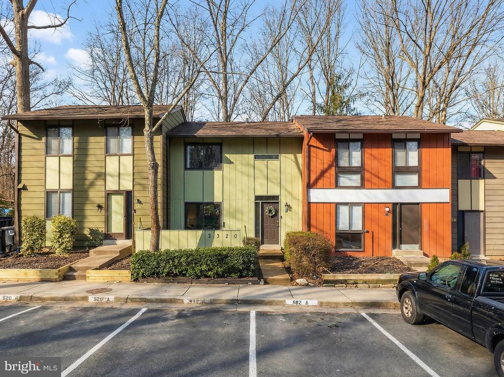 2320 EMERALD HEIGHTS COURT