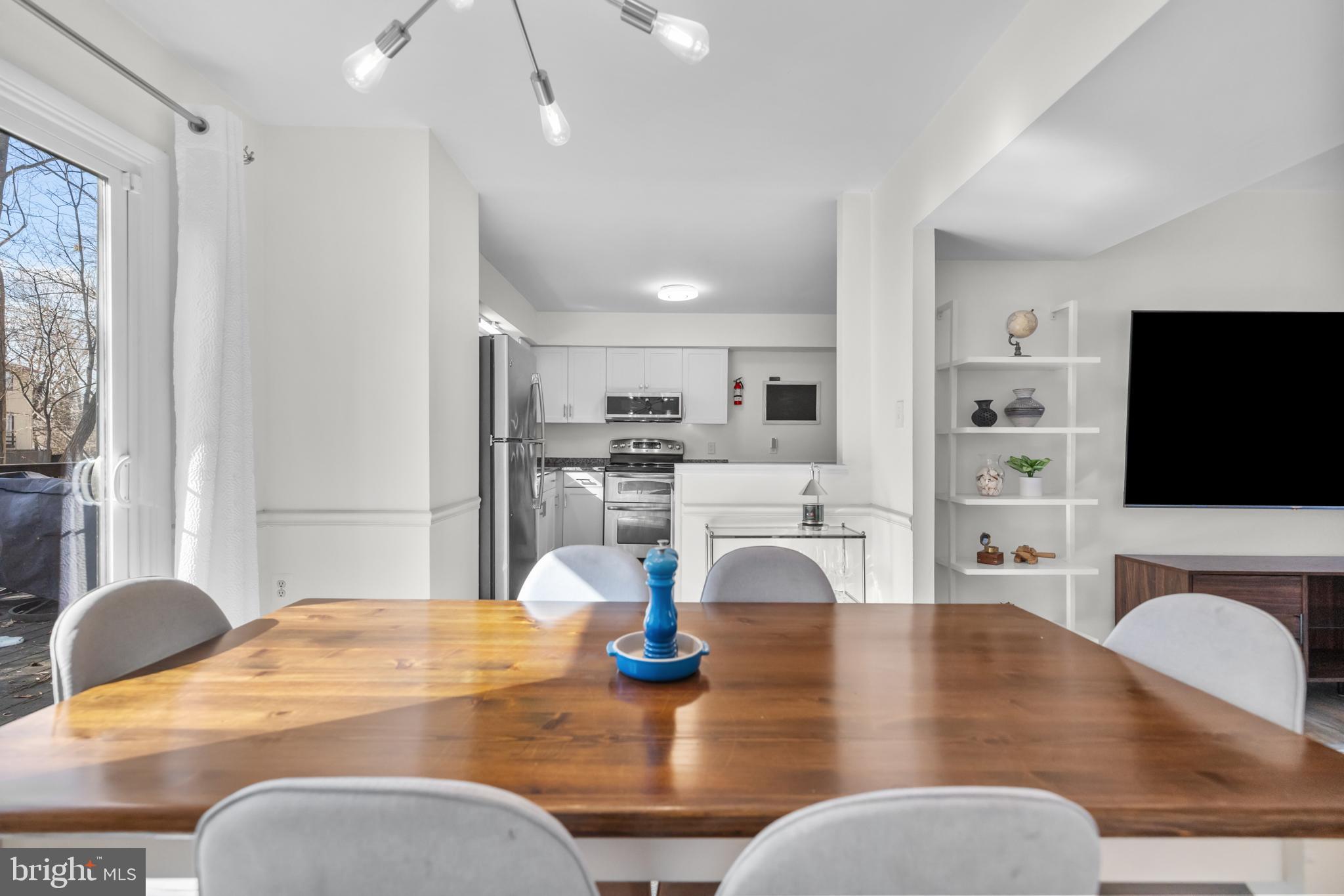 2320 EMERALD HEIGHTS COURT