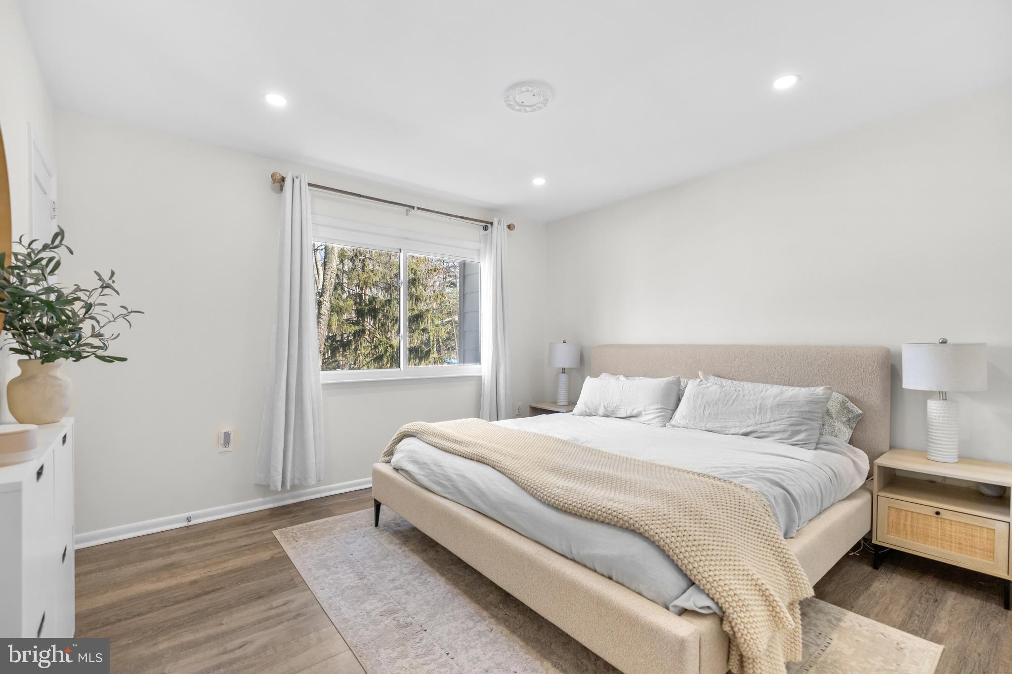 2320 EMERALD HEIGHTS COURT