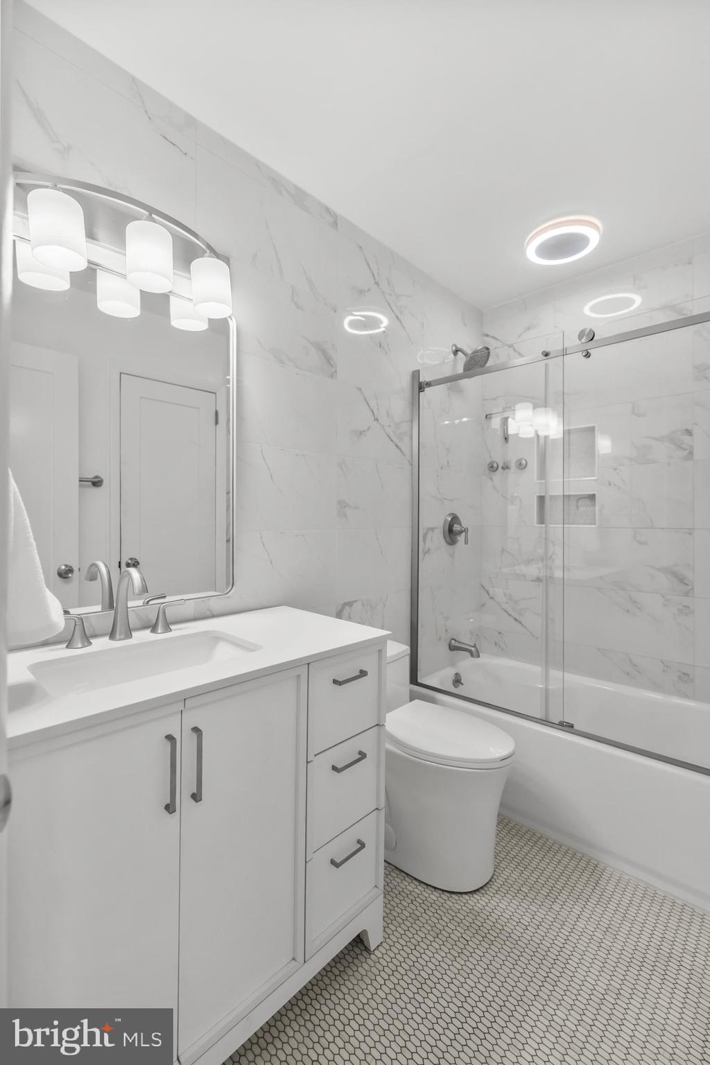 2320 EMERALD HEIGHTS COURT