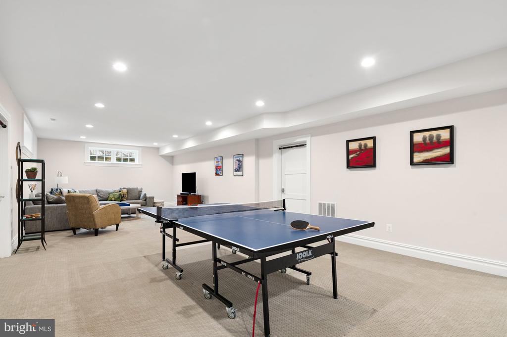 1610 BROOKSIDE ROAD