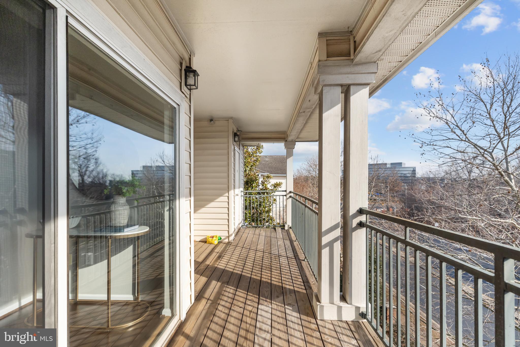 4415 WEATHERINGTON LANE 402