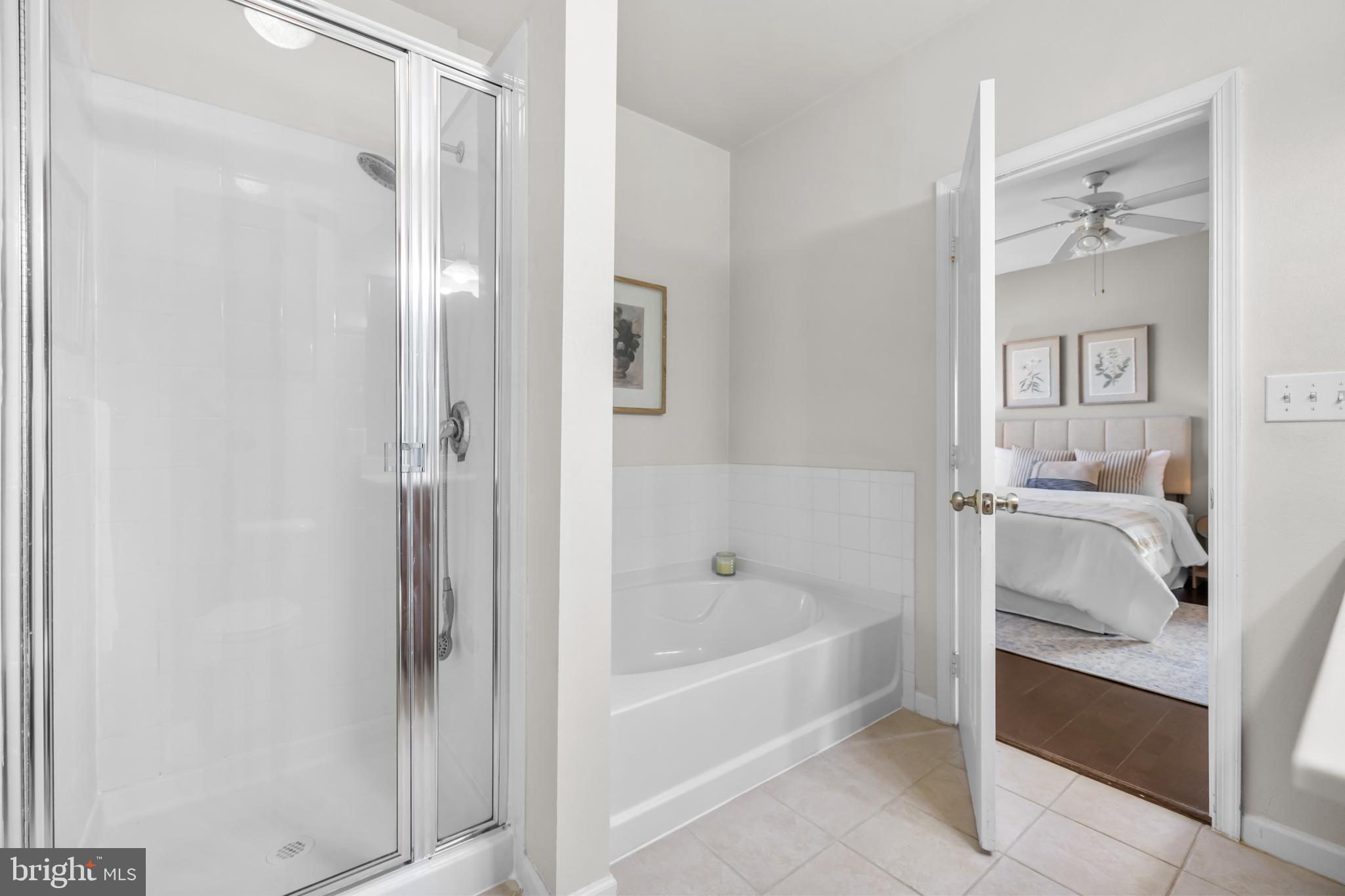 4415 WEATHERINGTON LANE 402