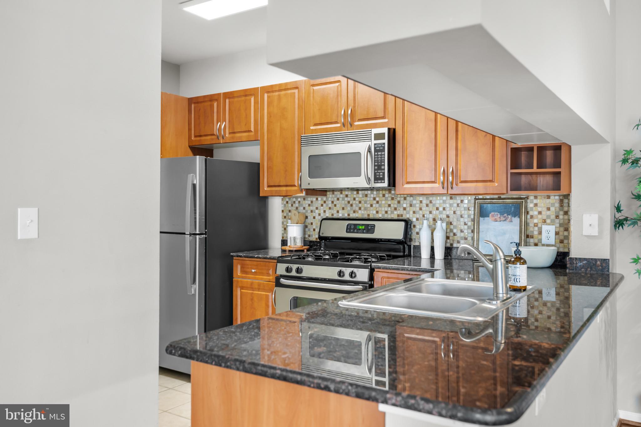 4415 WEATHERINGTON LANE 402