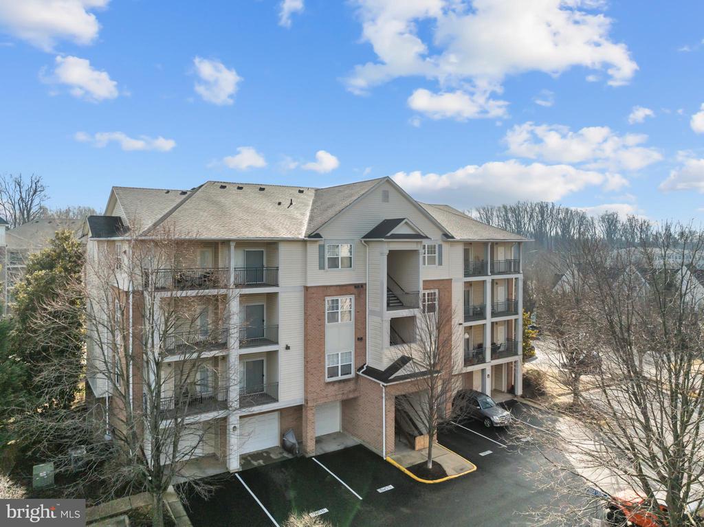 4415 WEATHERINGTON LANE 402
