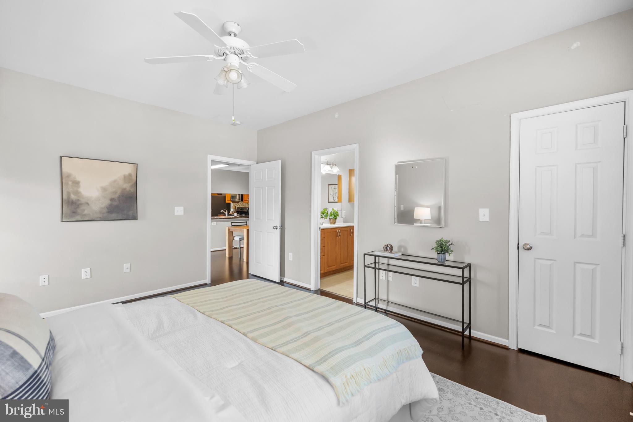 4415 WEATHERINGTON LANE 402