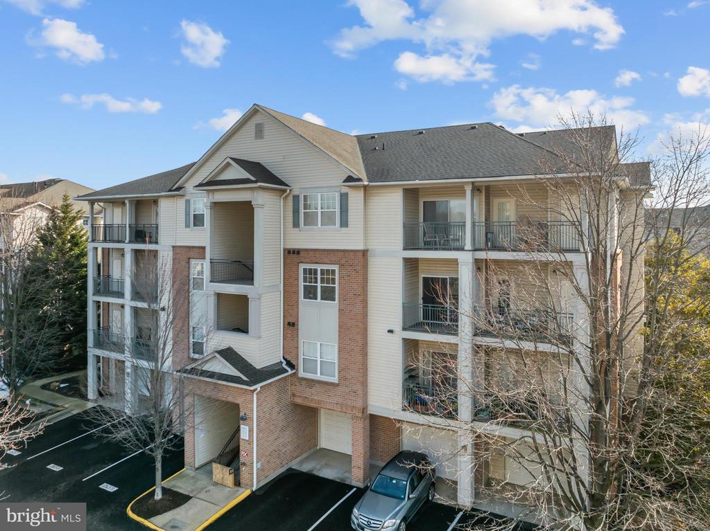 4415 WEATHERINGTON LANE 402