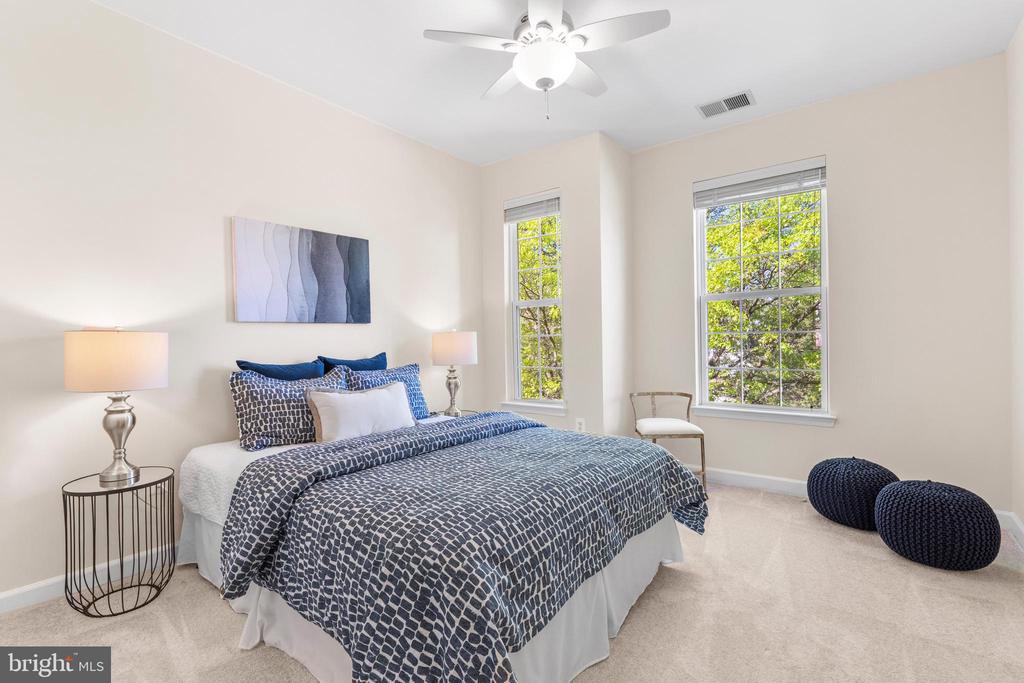 4509 RHETT LANE
