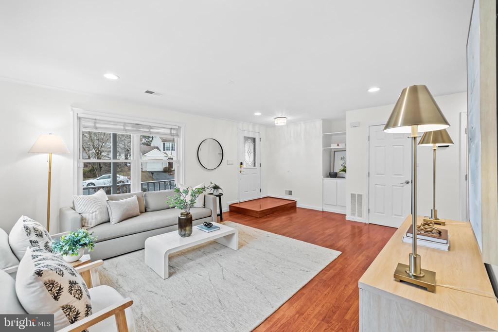 13513 COATES LANE
