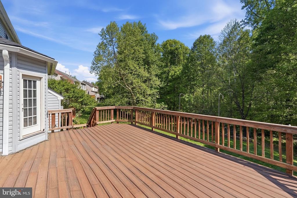 6075 DEER RIDGE TRAIL