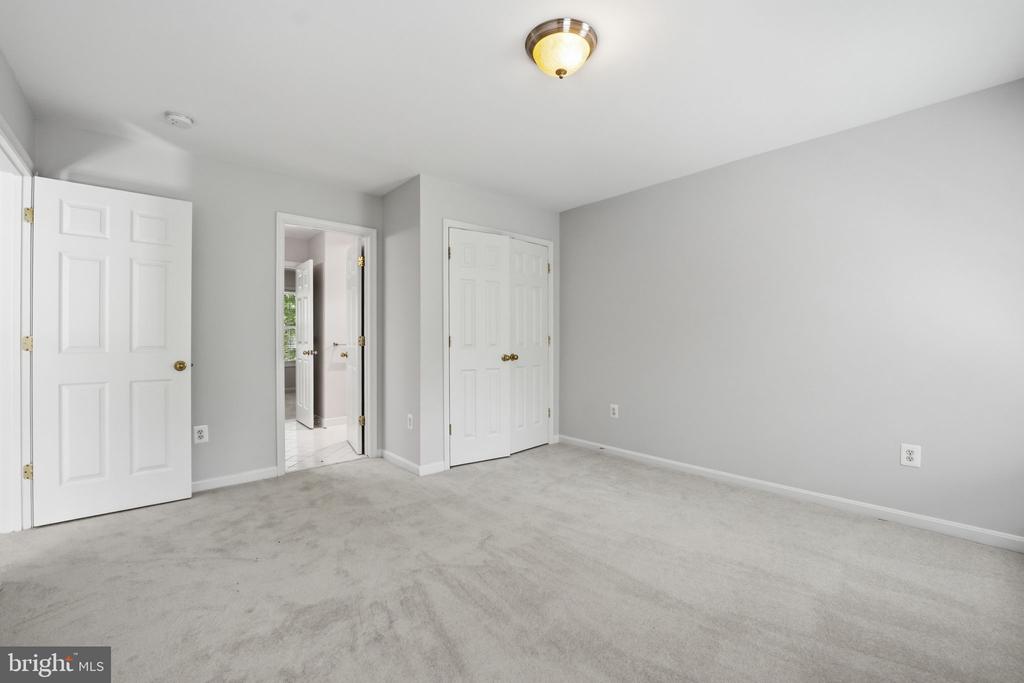 6075 DEER RIDGE TRAIL