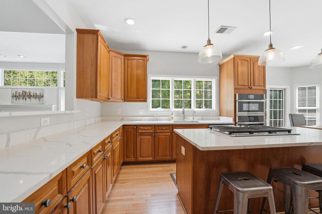 6075 DEER RIDGE TRAIL
