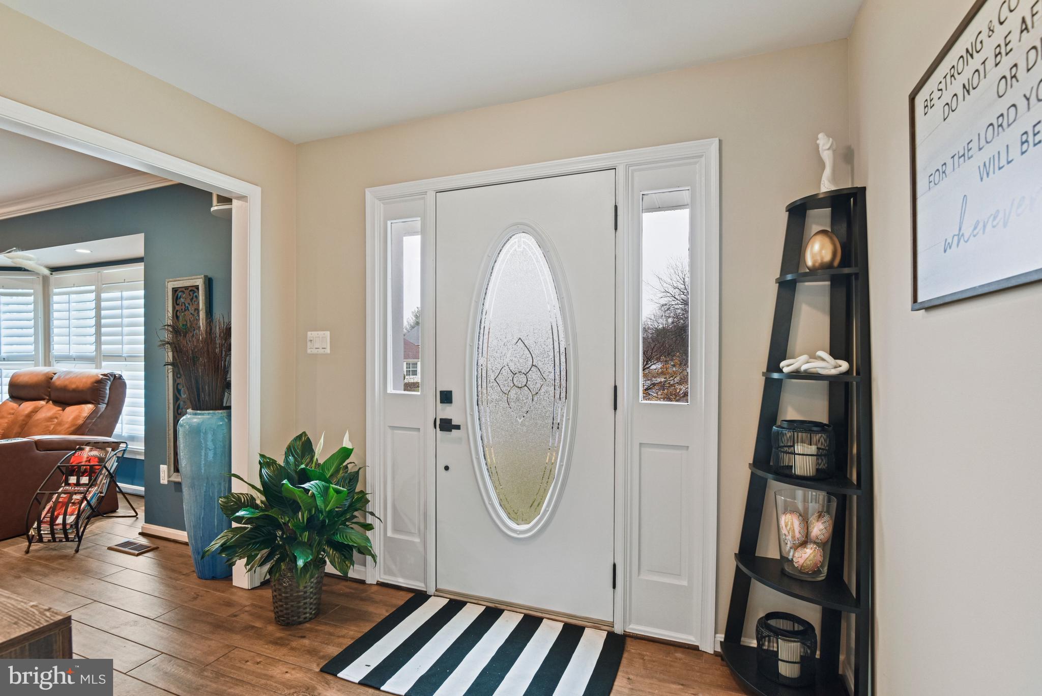 5200 HONEYSUCKLE COURT