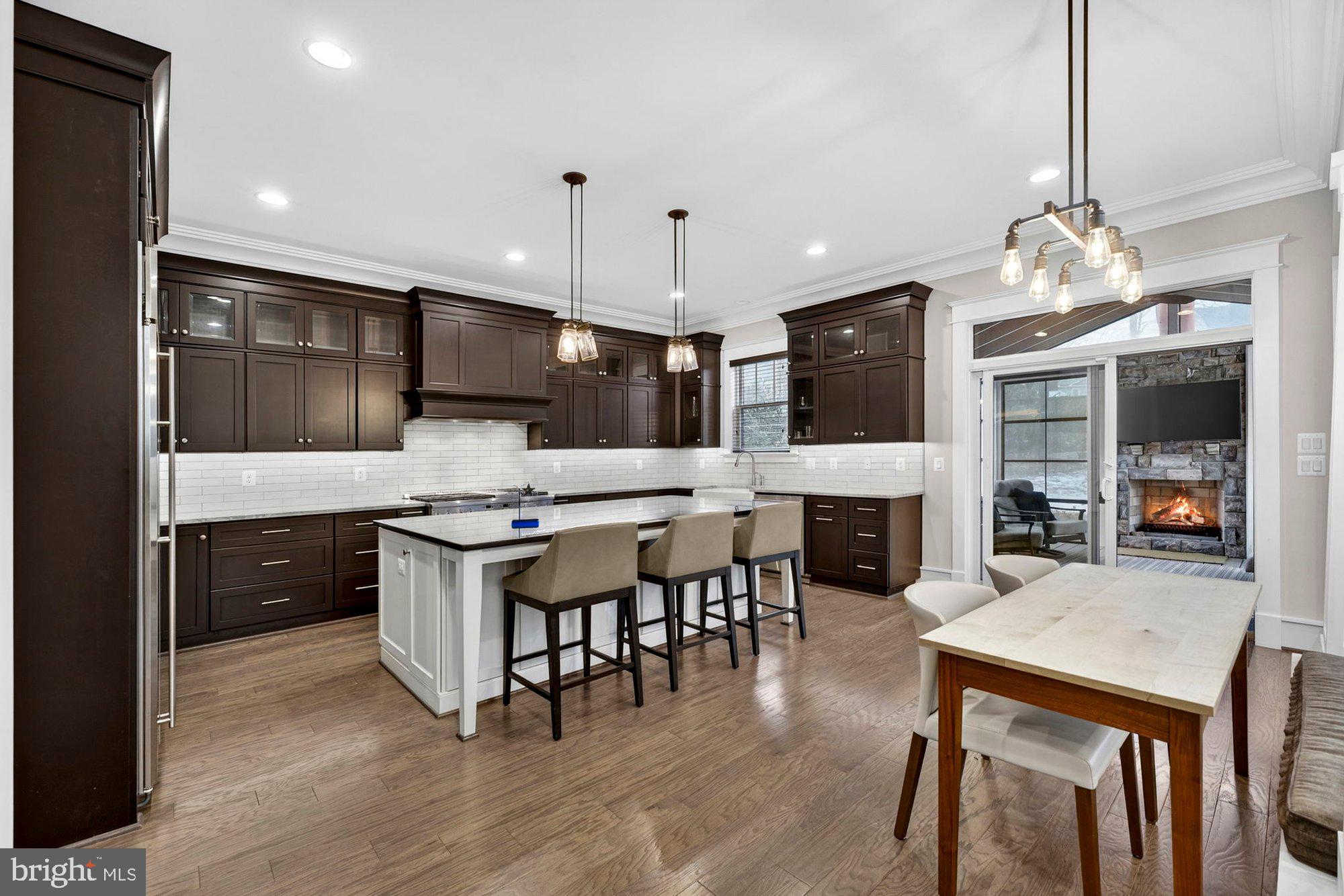 1105 LAKEWOOD DRIVE SW