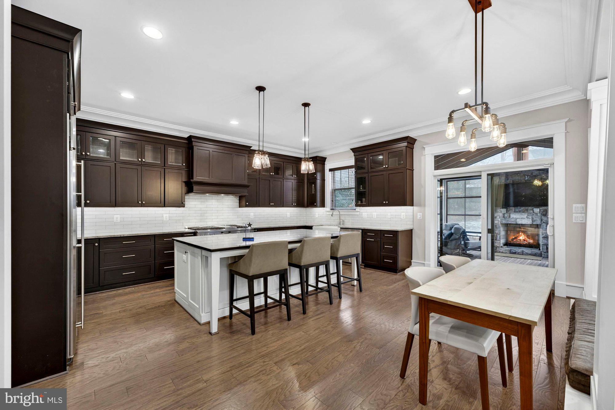 1105 LAKEWOOD DRIVE SW