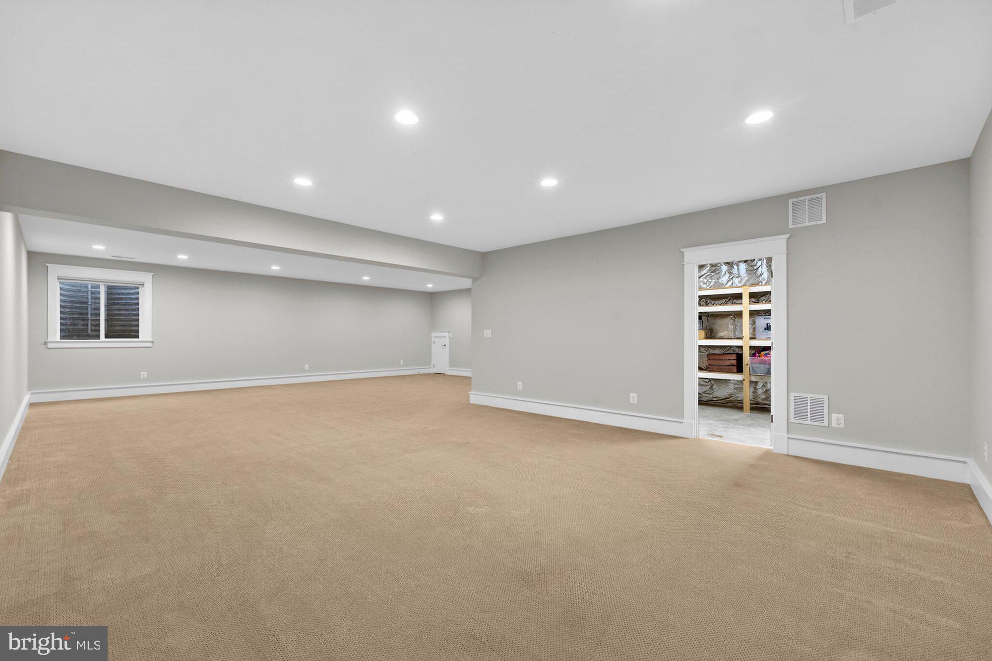1105 LAKEWOOD DRIVE SW