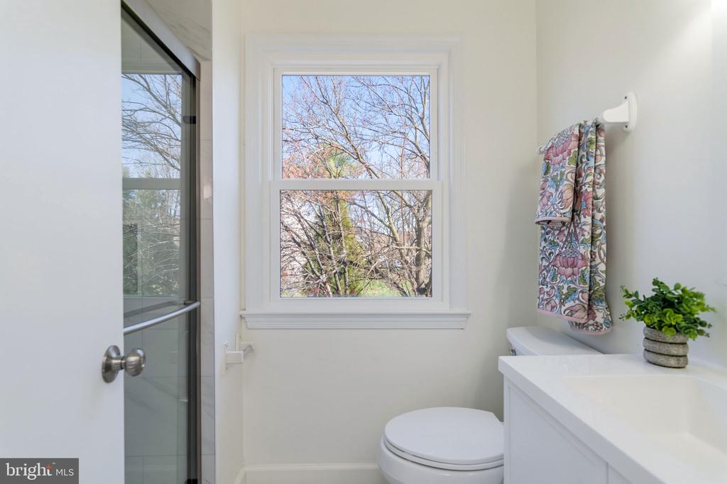 412 MAGNOLIA COURT