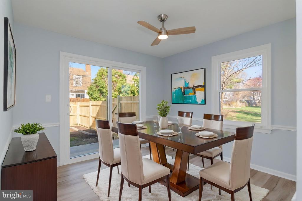 412 MAGNOLIA COURT