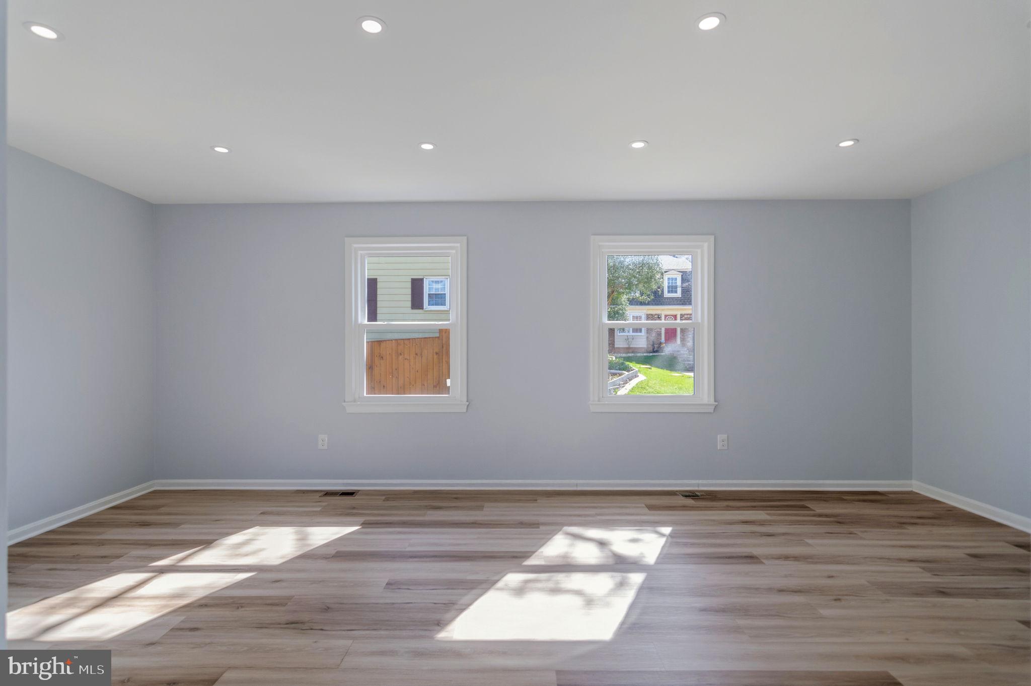 412 MAGNOLIA COURT