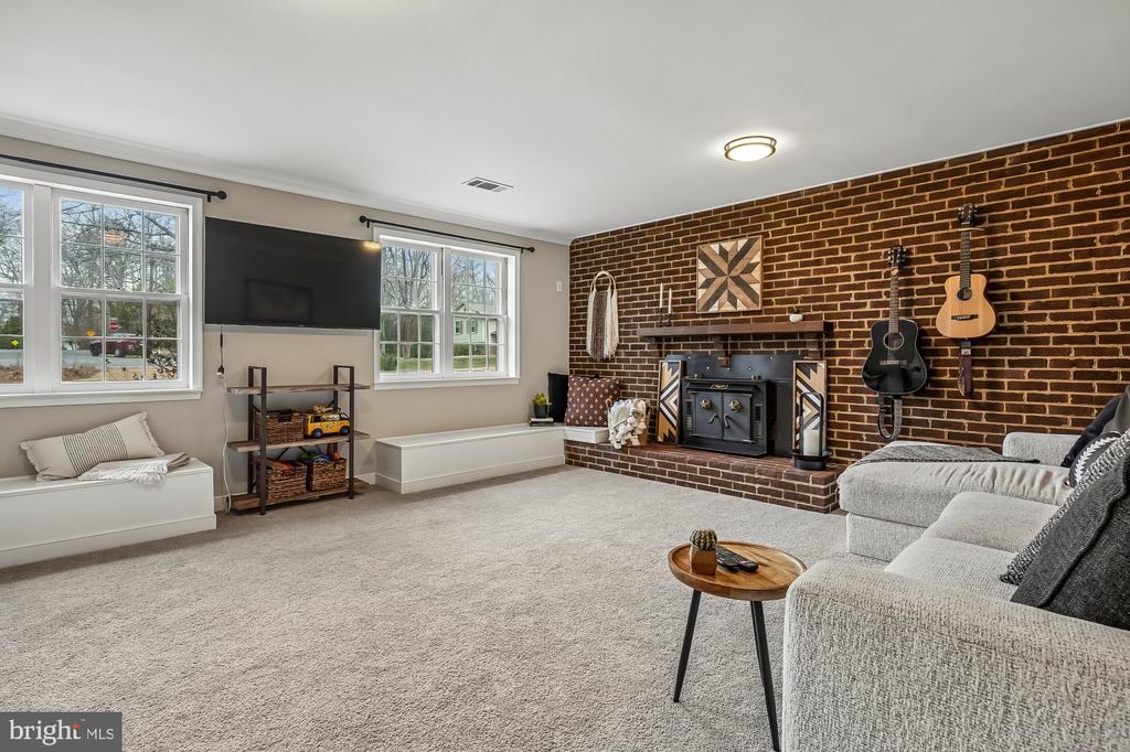 2502 WOODCUTTER COURT