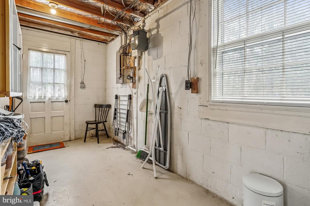 2502 WOODCUTTER COURT