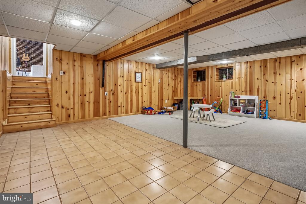 2502 WOODCUTTER COURT