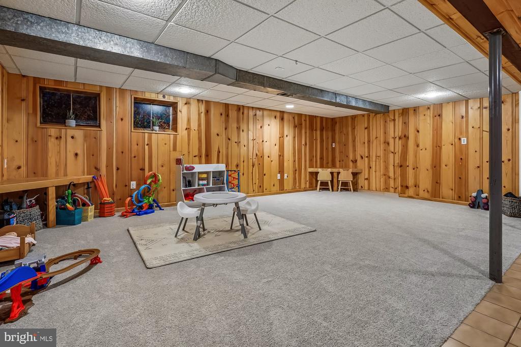 2502 WOODCUTTER COURT