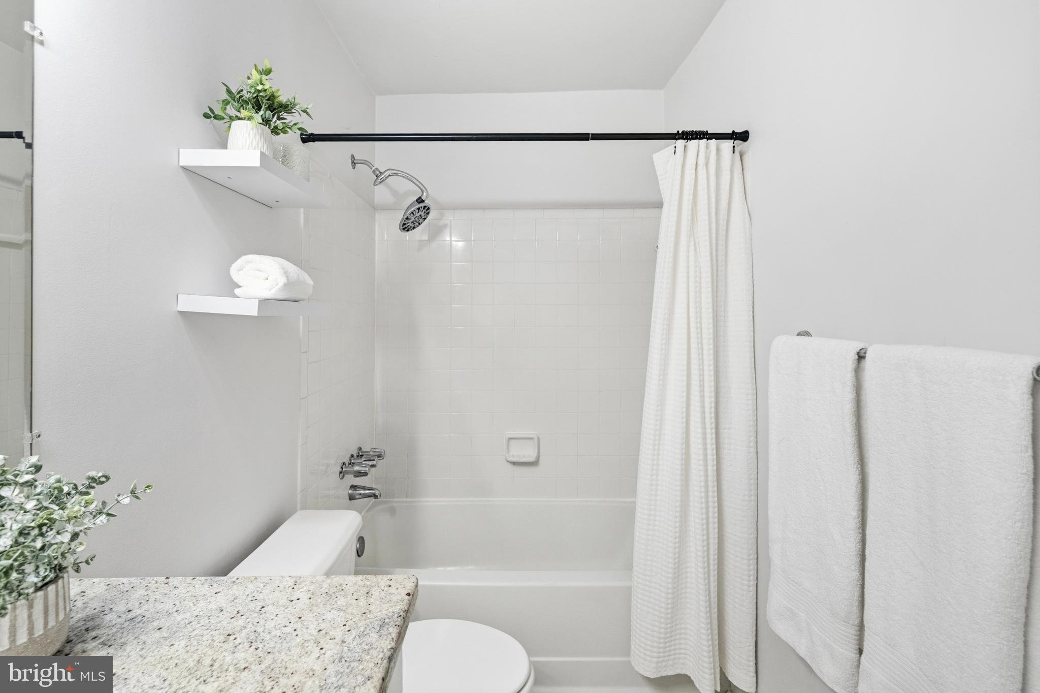 3175 SUMMIT SQUARE DRIVE 5-A12