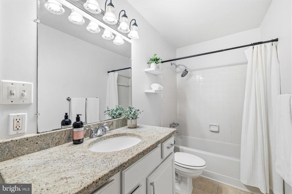 3175 SUMMIT SQUARE DRIVE 5-A12