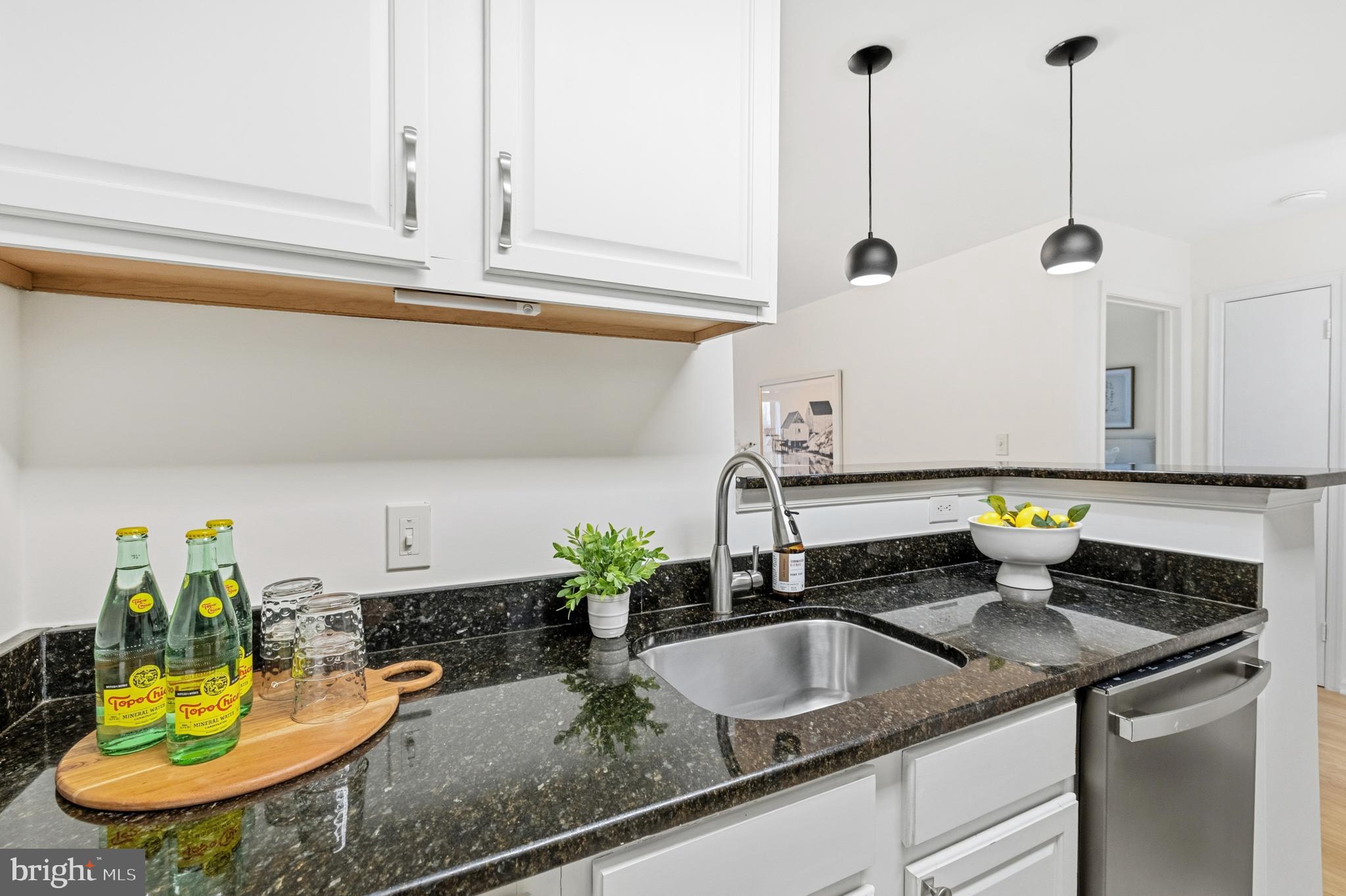 3175 SUMMIT SQUARE DRIVE 5-A12