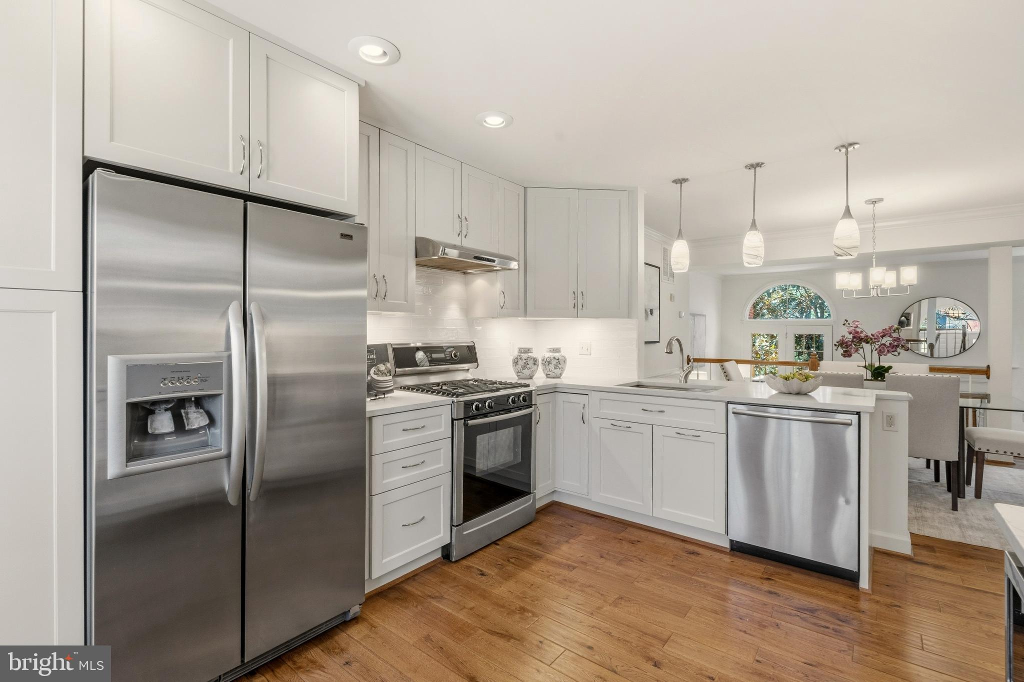 6317 CROOKED OAK LANE