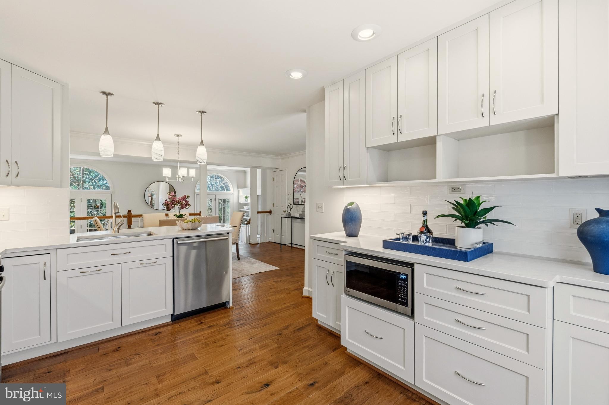 6317 CROOKED OAK LANE