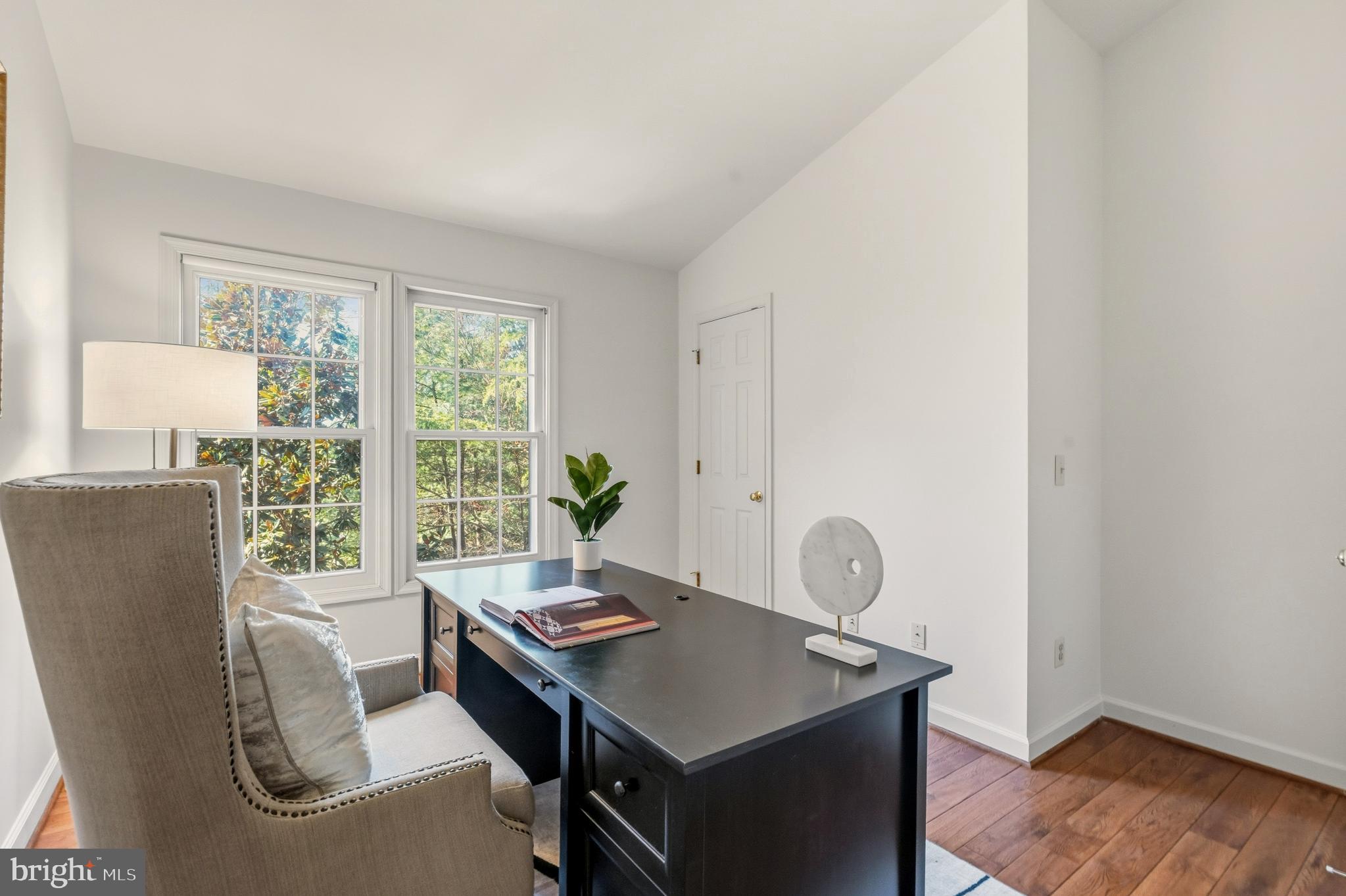 6317 CROOKED OAK LANE