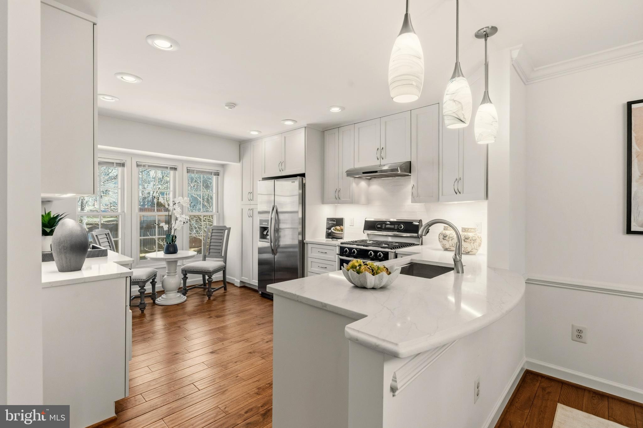 6317 CROOKED OAK LANE