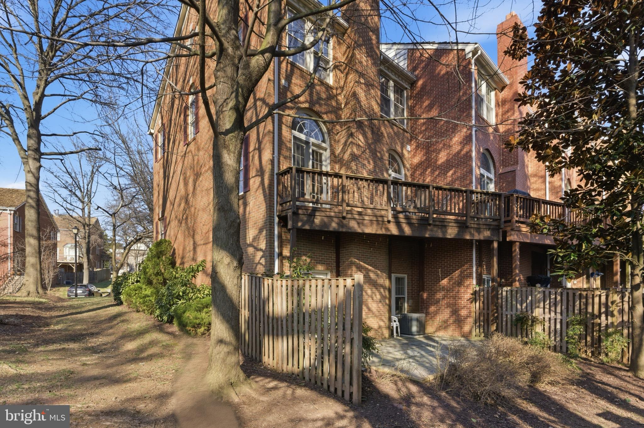 6317 CROOKED OAK LANE