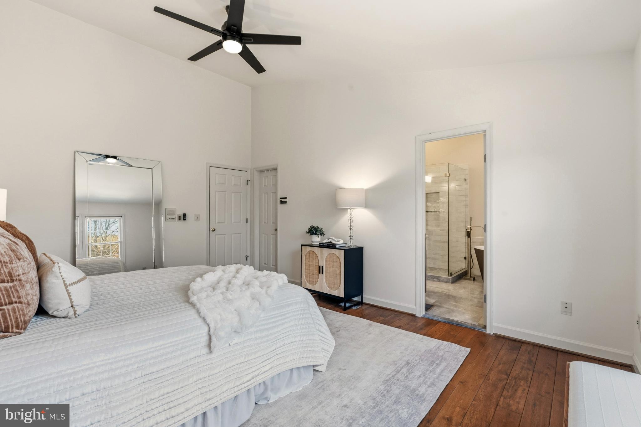 6317 CROOKED OAK LANE