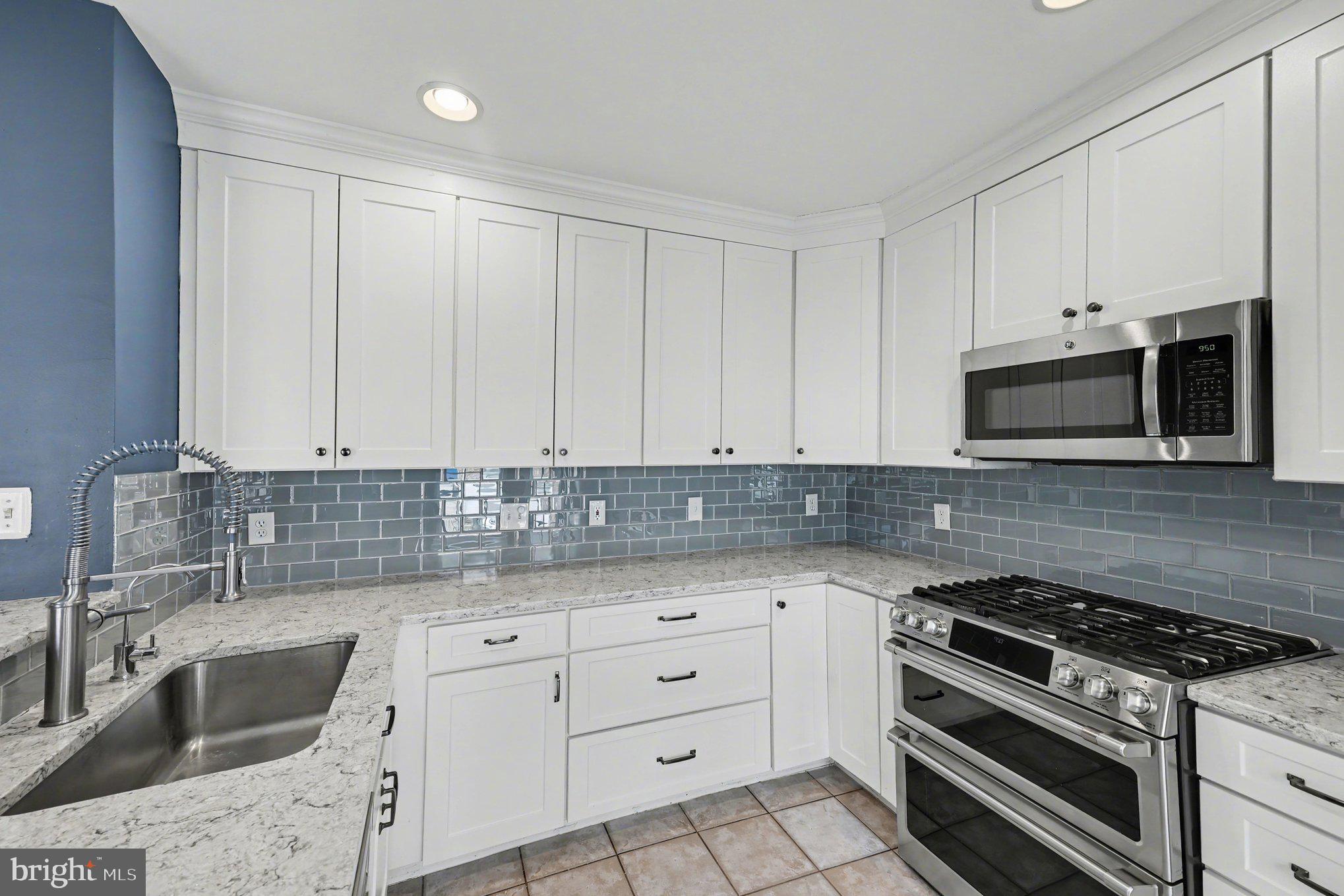 5705 GOVERNORS POND CIRCLE