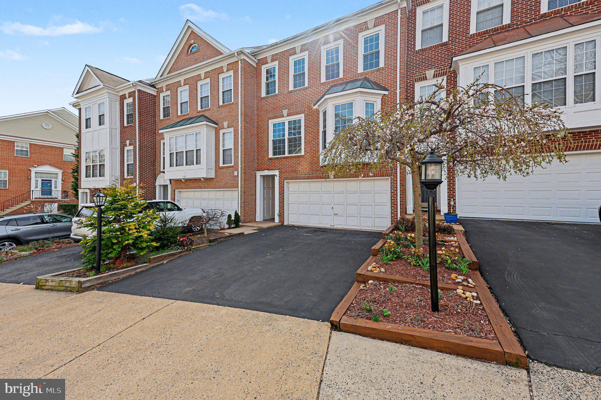 5705 GOVERNORS POND CIRCLE